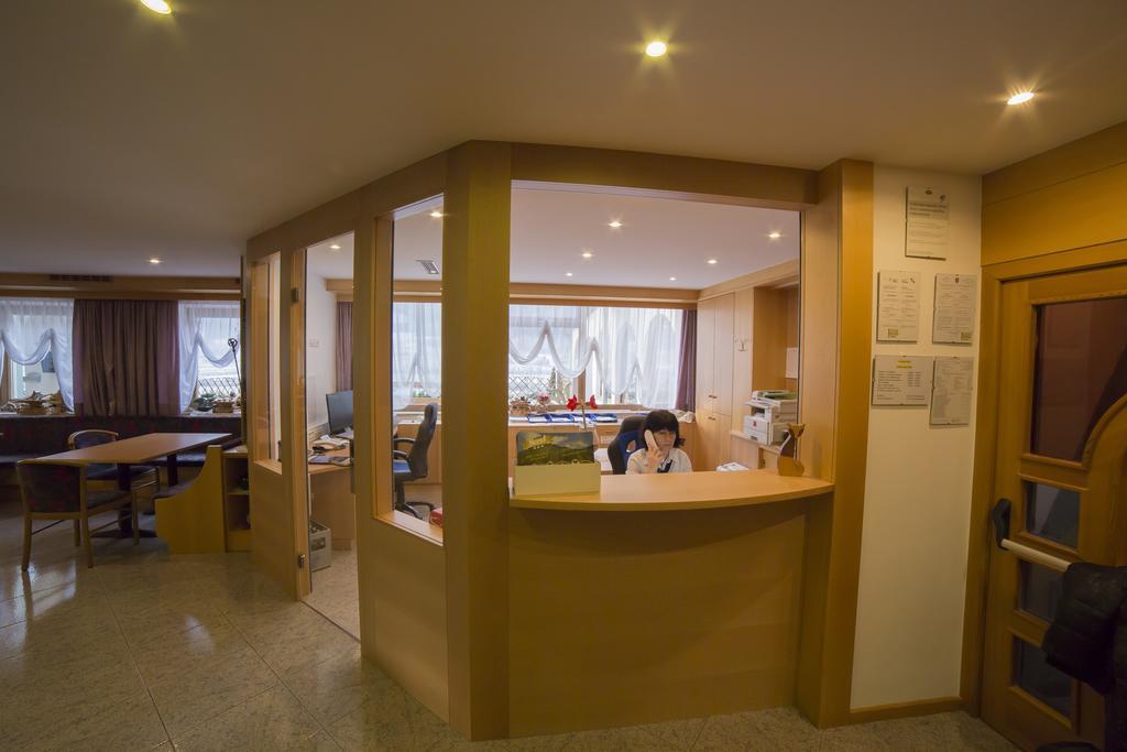 Hotel Saxl Campo di Trens Luaran gambar