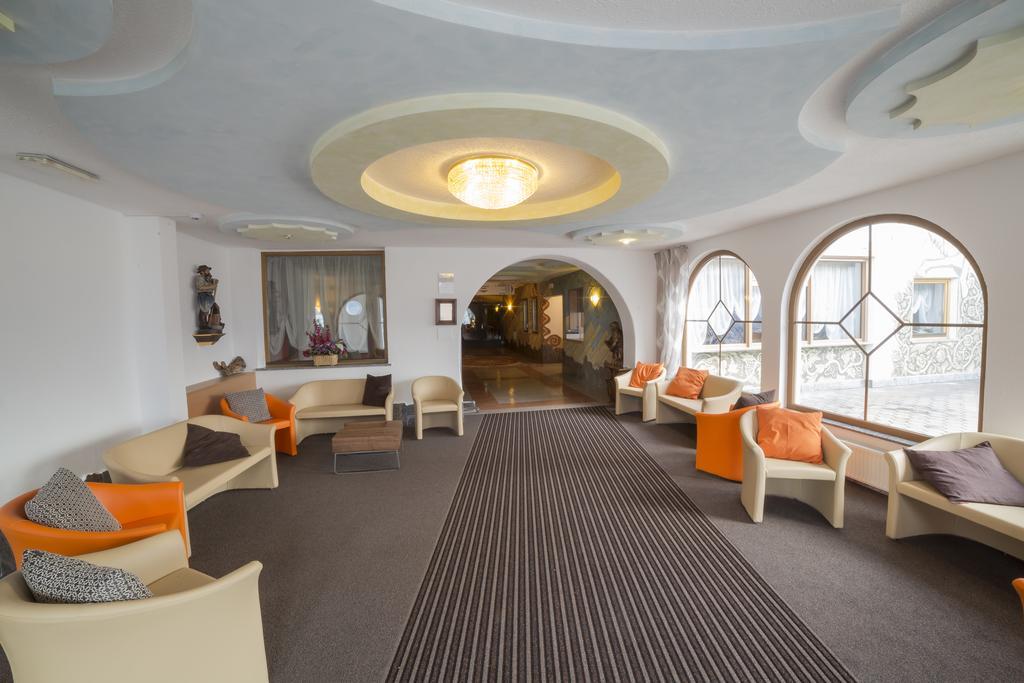 Hotel Saxl Campo di Trens Luaran gambar